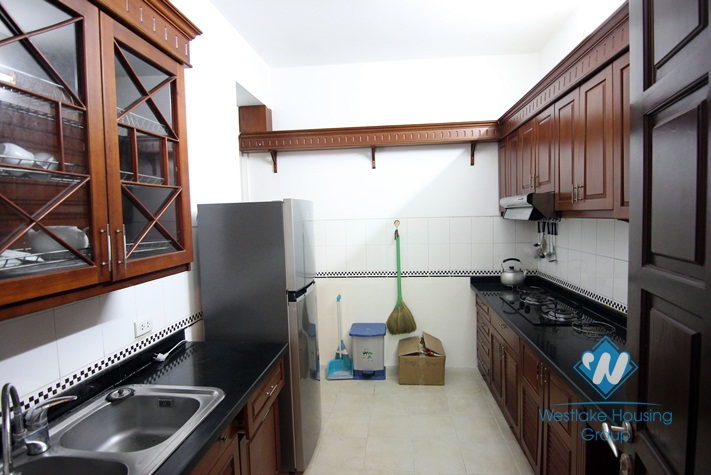Cheap price apartment for rent in Ciputra, Tay Ho area